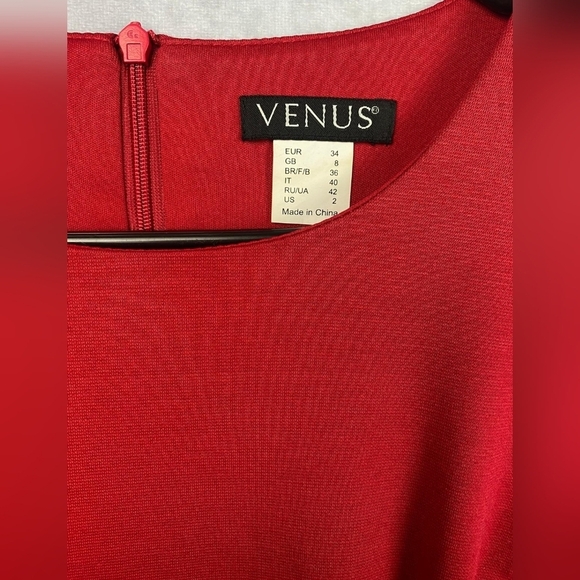 Venus Women’s‎ Preppy weekend Sexy Party Red mini Dress Gold hardware Size 2 - Picture 4 of 8